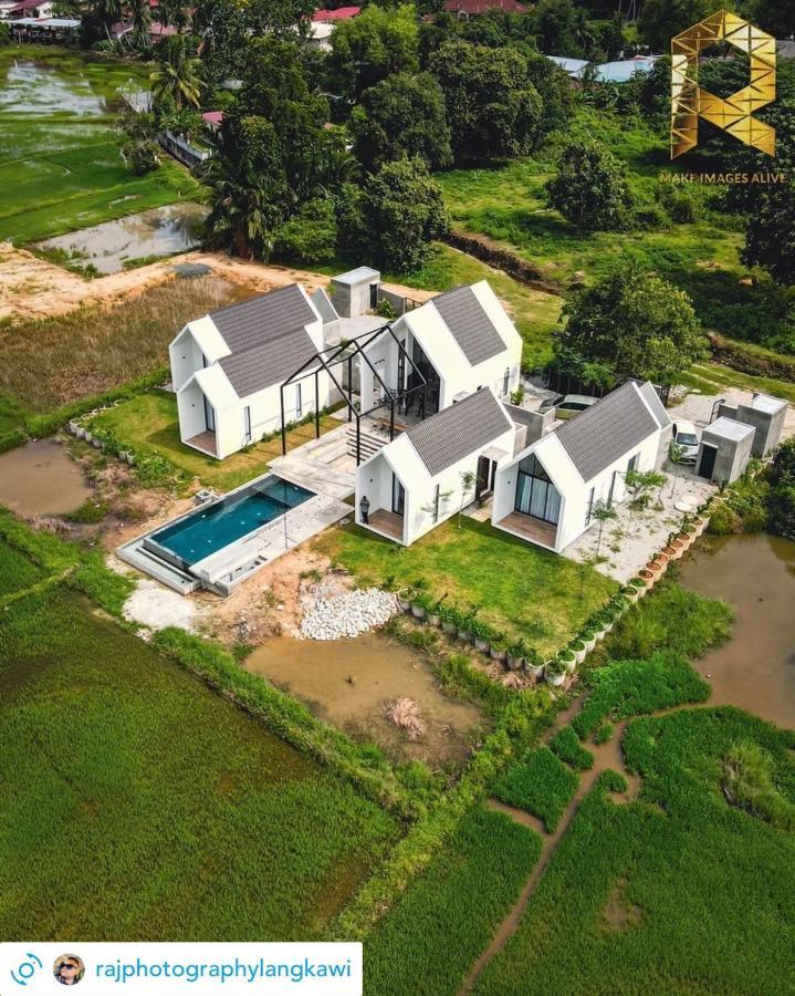 Ezu Isle Langkawi Pool Villa Пантай Ченанг Екстериор снимка