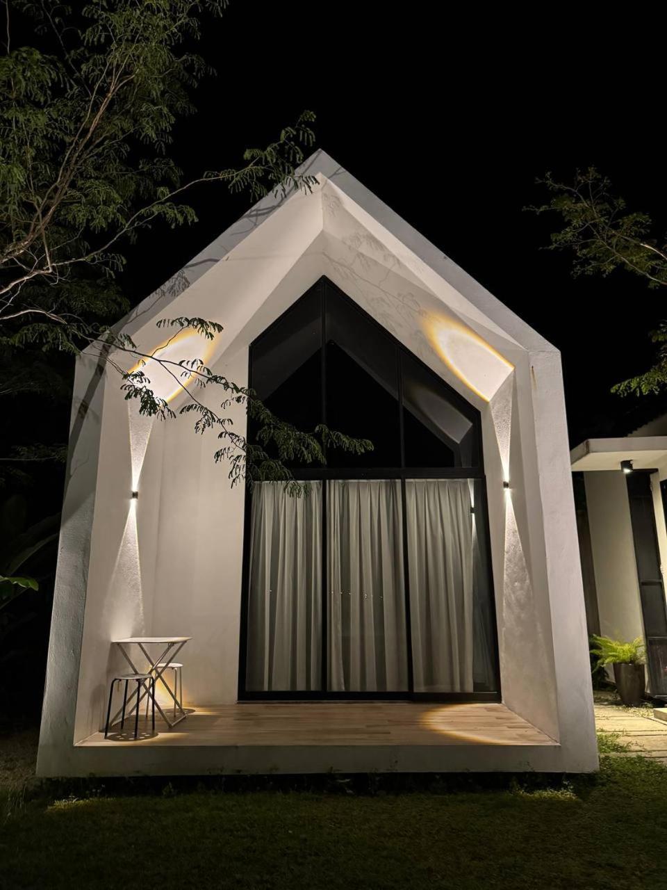 Ezu Isle Langkawi Pool Villa Пантай Ченанг Екстериор снимка